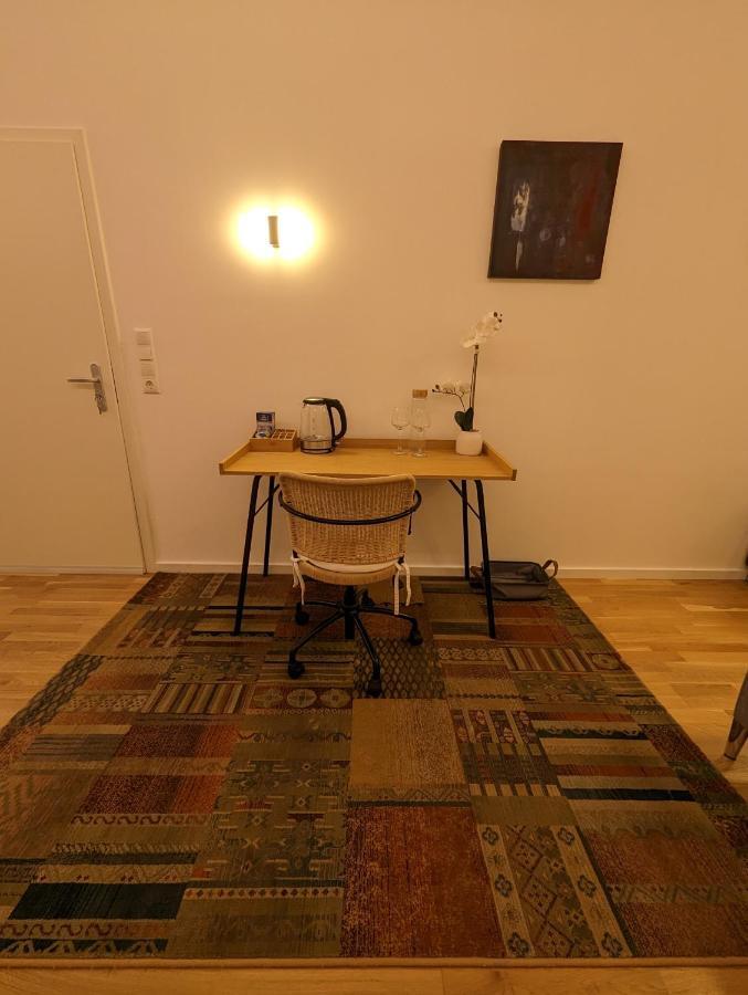 Gemuetliche Zimmer Im Herzen Der Stadt Em-Apartments Deutschland Bielefeld Exteriör bild